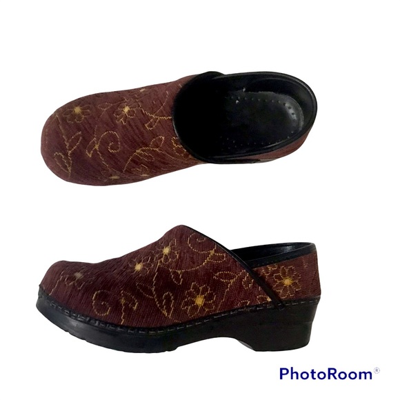 Dansko Shoes - Dansko 37: Floral Tapestry Clogs